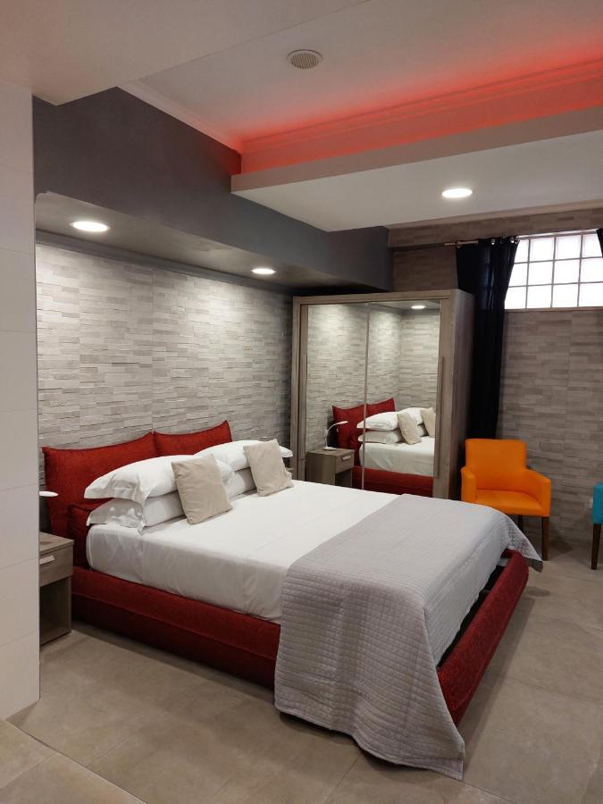 Sweet Home & Wellness Luxury Apartment Nettuno Exterior foto