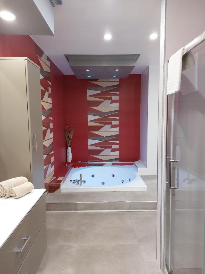 Sweet Home & Wellness Luxury Apartment Nettuno Exterior foto
