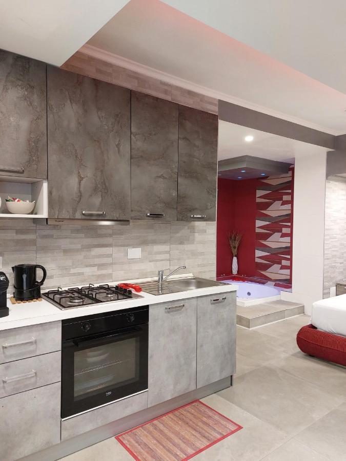 Sweet Home & Wellness Luxury Apartment Nettuno Exterior foto