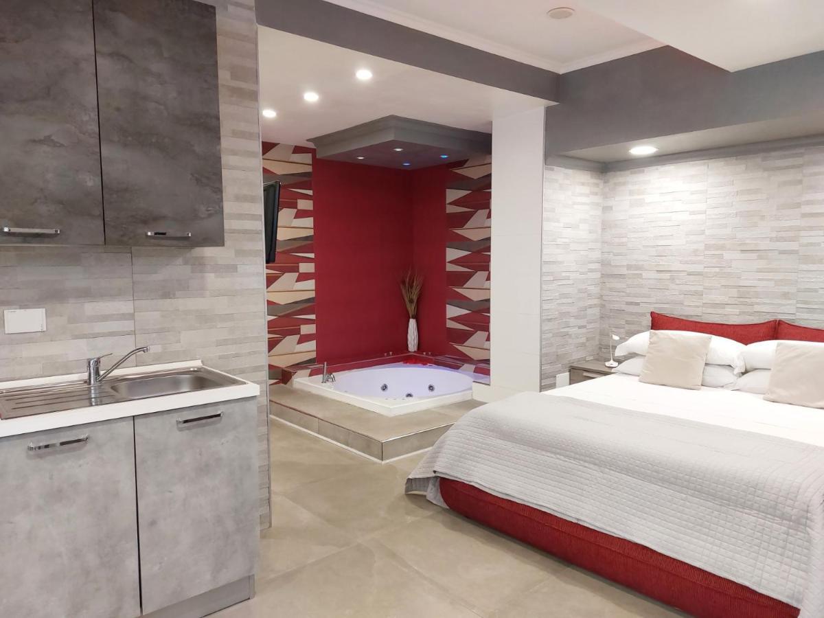 Sweet Home & Wellness Luxury Apartment Nettuno Exterior foto